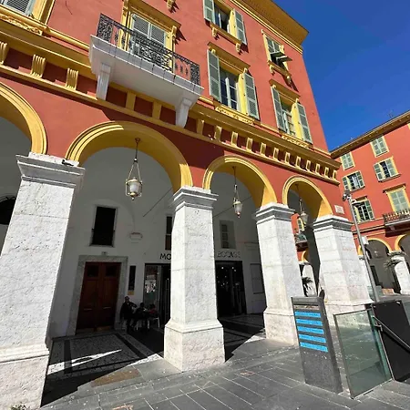 Place Massena 아파트