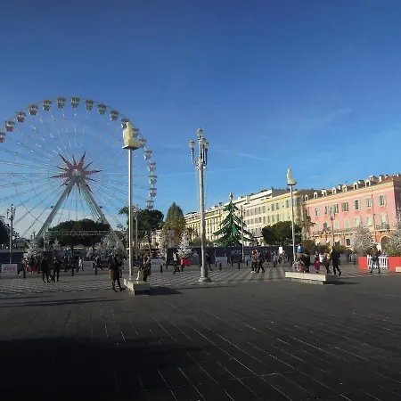 아파트 Place Massena *